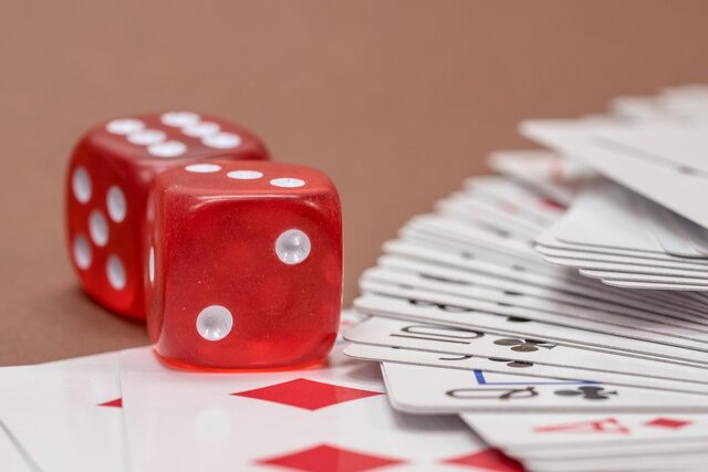 Satsa allt på ett kort: 14 vardagsuttryck som kommer från spelbordet